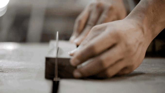 Gravity Light: A 360 Degree Magnetic LED Lamp