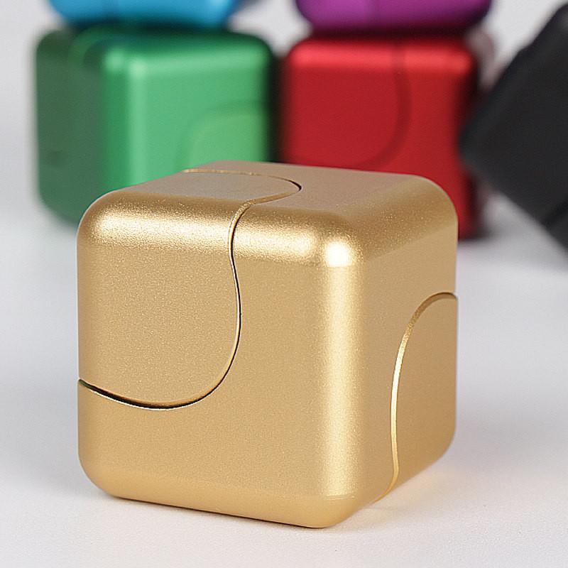 The Most Amazing Metal Finger Cube Spinner