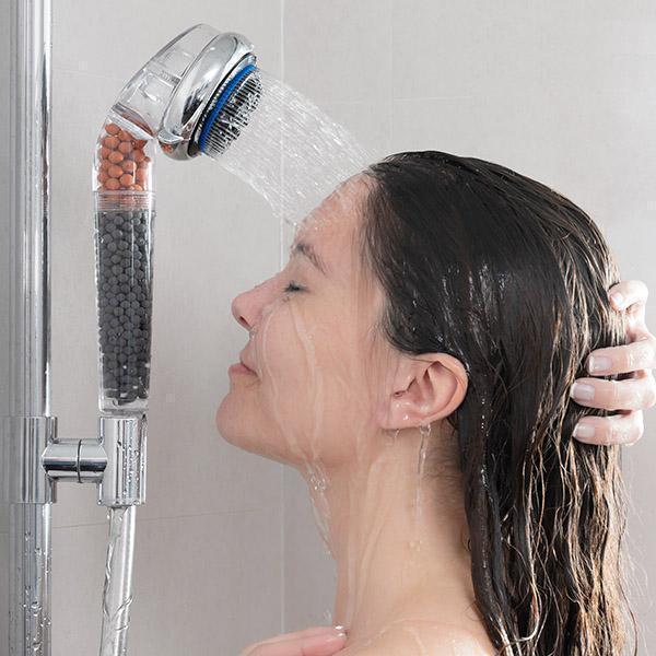 Aqualux Filtered Shower Head
