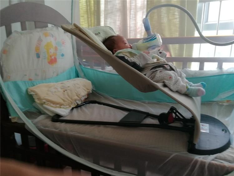Hands Free Baby Bottle Milk Holder