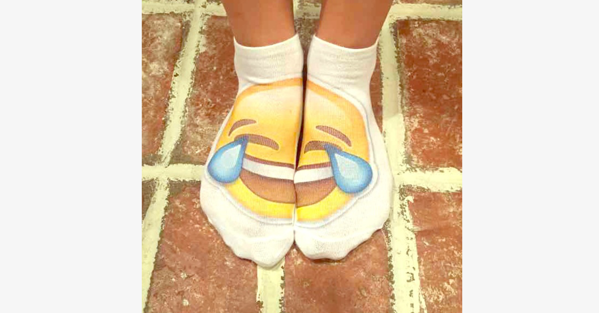 3D Laughing Emoji Fashion One Side Print Cotton Socks