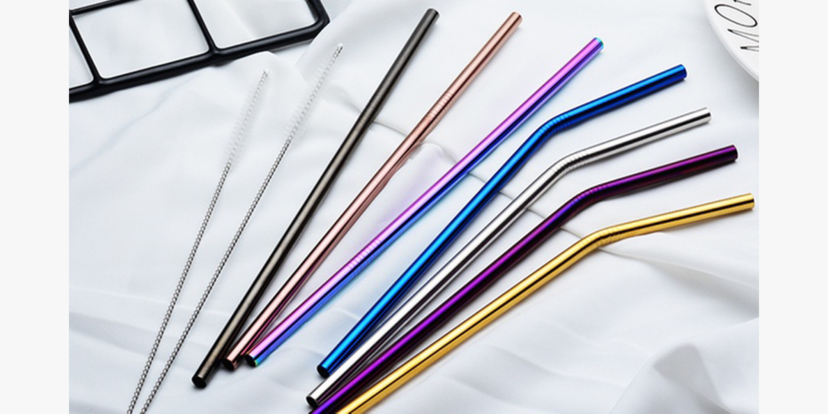 Stainless Steel Straight or Bent Straws (4- or 8-Pack)